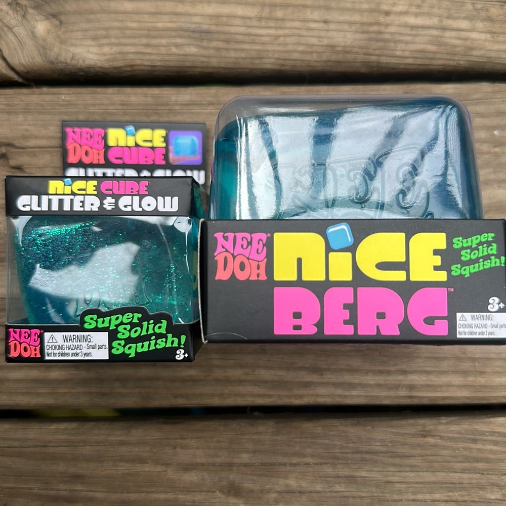Needoh Nice Berg and Glitter & Glow Cube